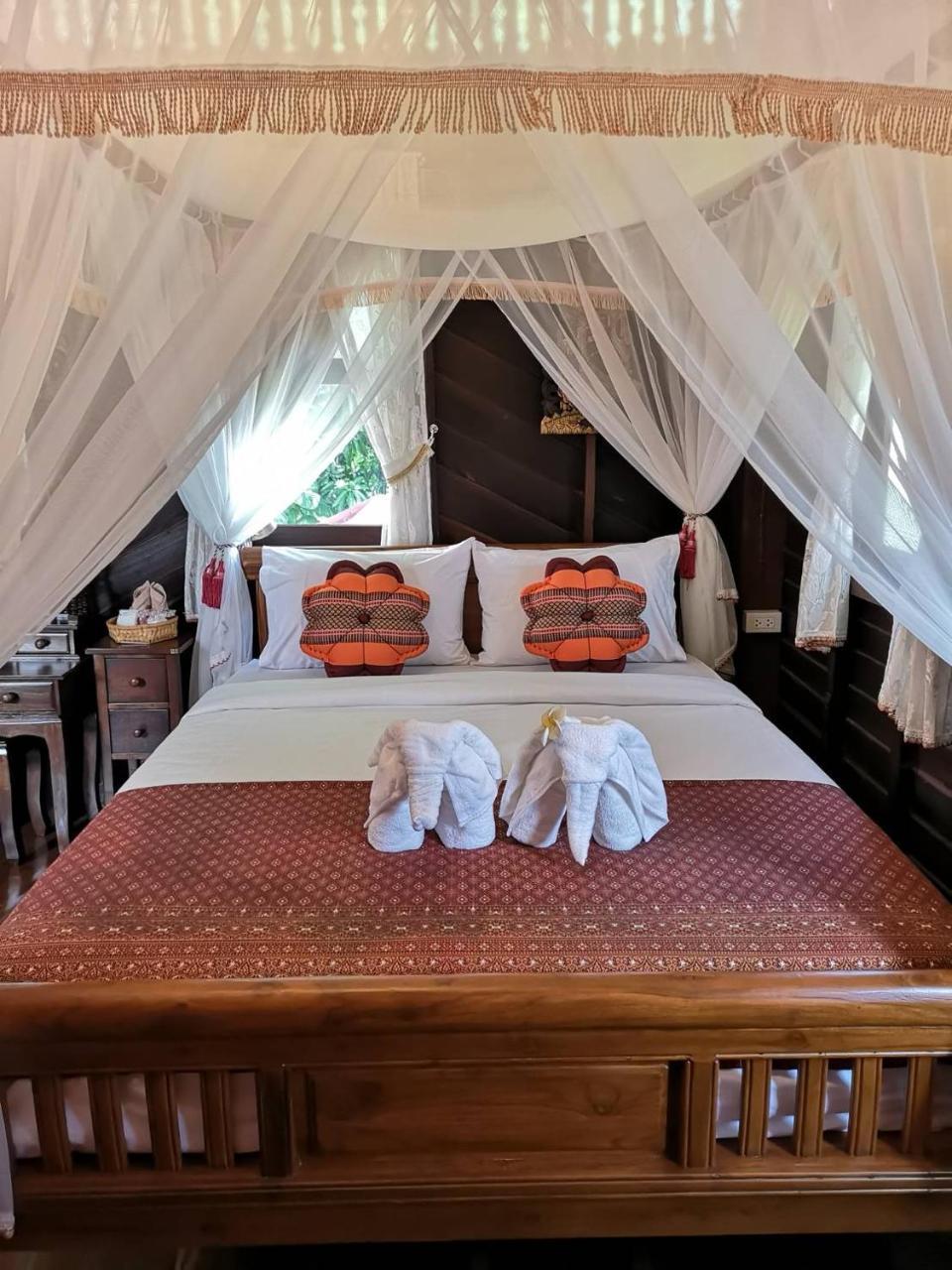 Baan Sithepaban Guesthouse Phitsanulok Exterior foto